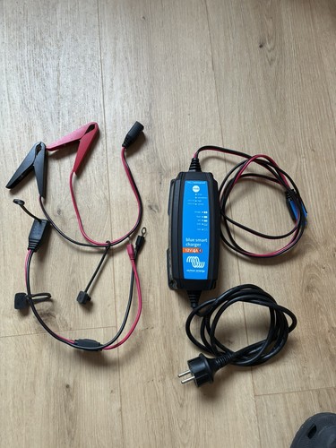 Batterieladegerät 12v - 12v, 4a